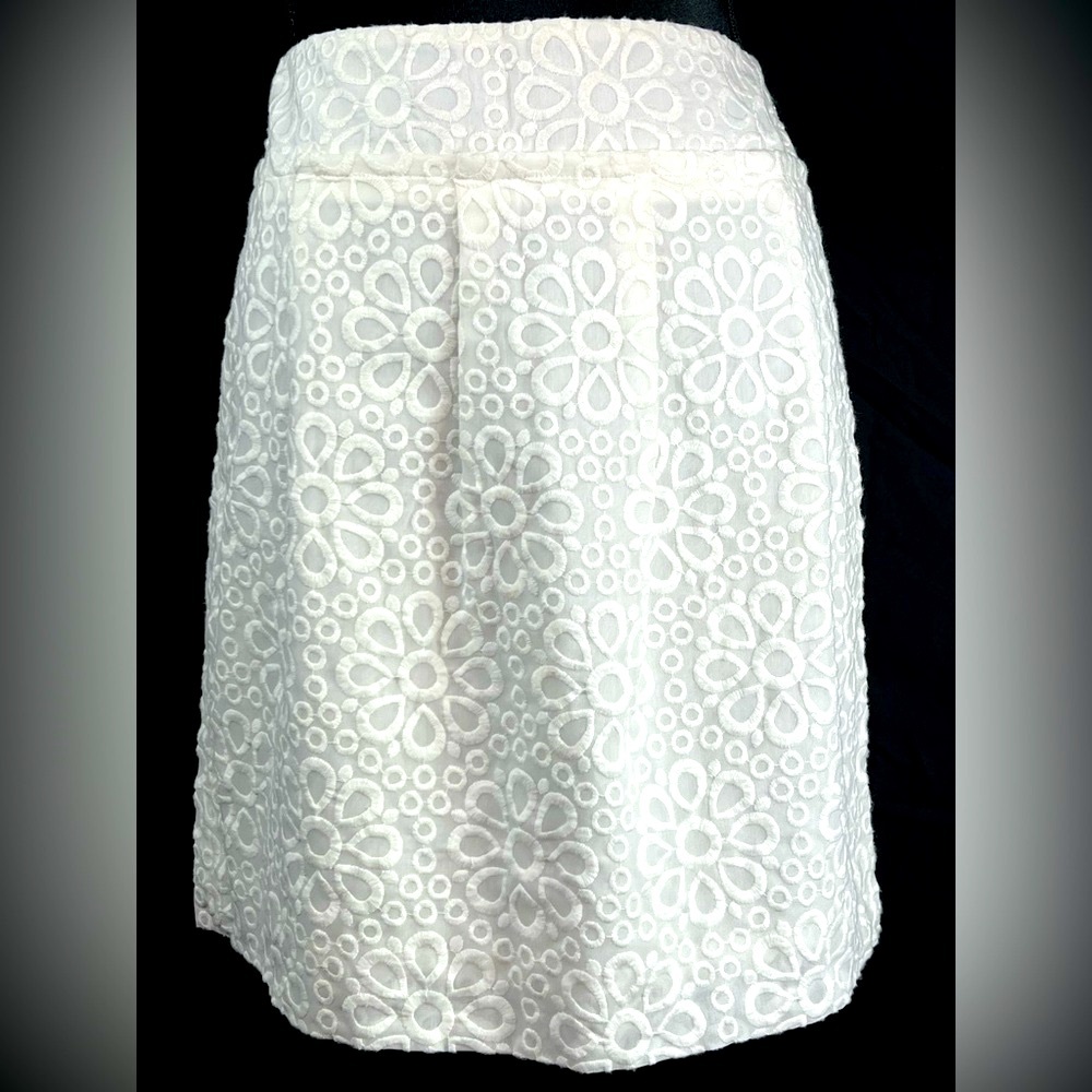 LOFT Off White Cotton Embroidered Floral Pleated A-Line Skirt | Size 4 | NWT
